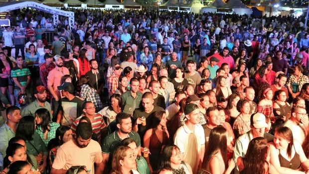 Mais de 5 mil pessoas lotam 1ª noite do arraial de Santo Antônio da Capital