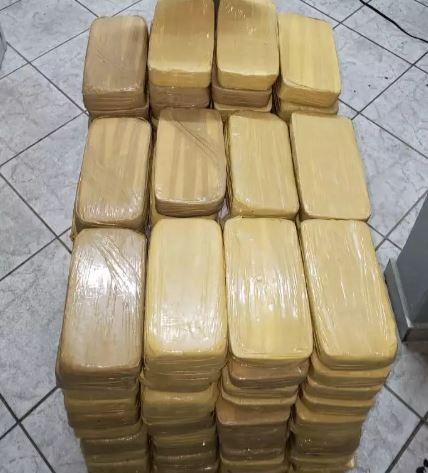 PF prende homem com 154 kg de cocaína na fronteira PF prende homem com 154 kg de cocaína na fronteira