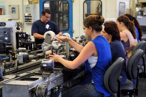 Santa Catarina, Ceará, Paraná, Minas e Pará tiveram queda na produção industrial            Agência Brasil
