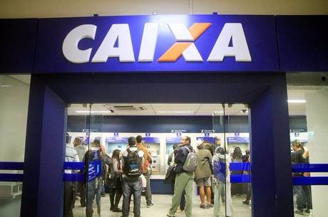 O saque do PIS começa hoje para quem tem mais de 70 anos
Marcelo Bittencourt/Futura Press/Folhapress