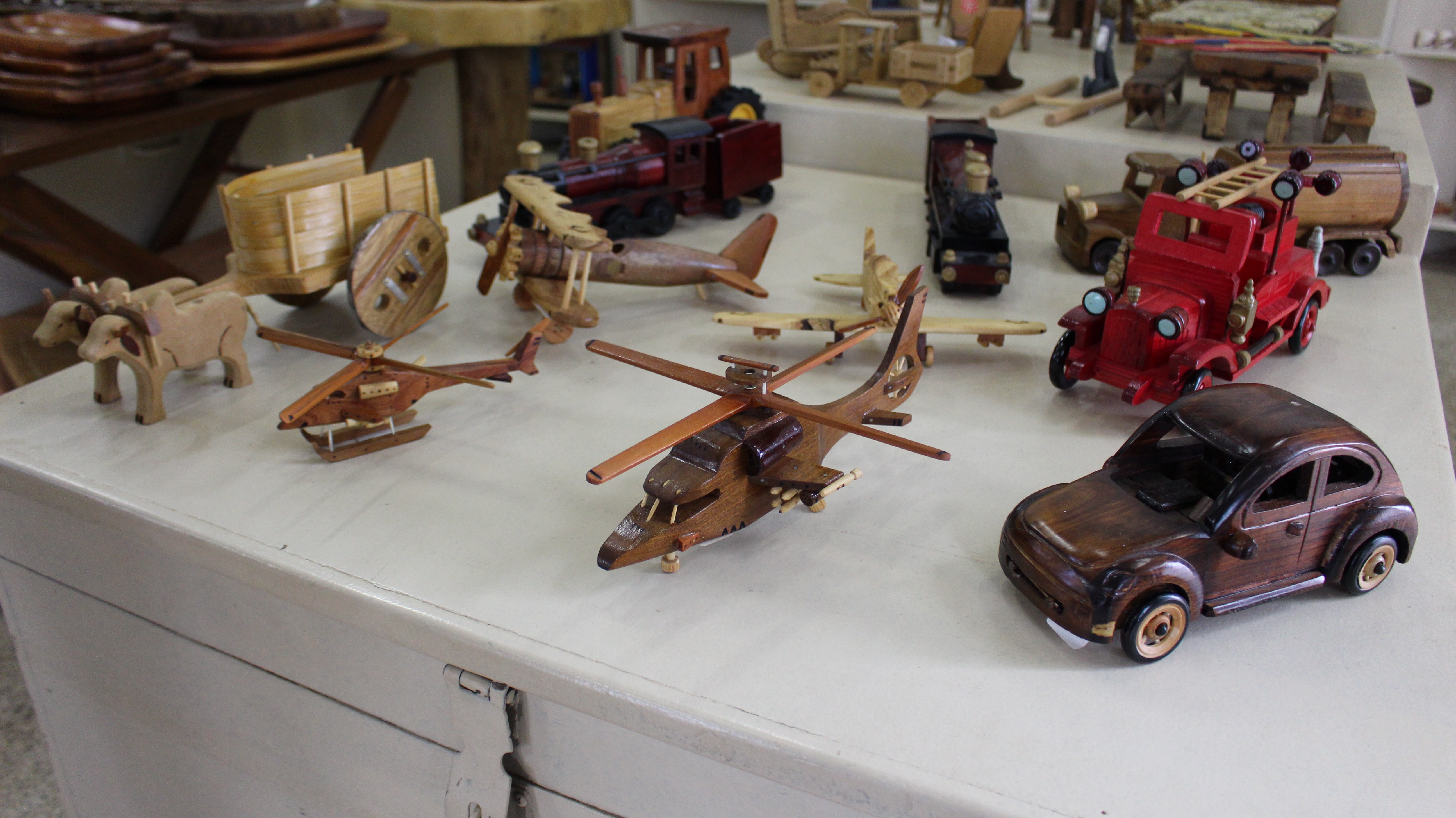 Casa do Artesão comercializa brinquedos feitos por artesãos regionais para o Dia das Crianças Foto: Daniel Reino - FCMS
