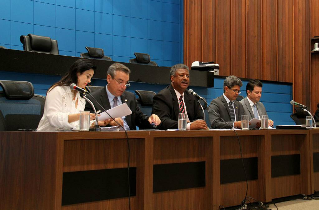 Entrega será dia 2 de junho e votação do relatório final no dia 9 de junho de 2016 (Foto:Wagner Guimarães 