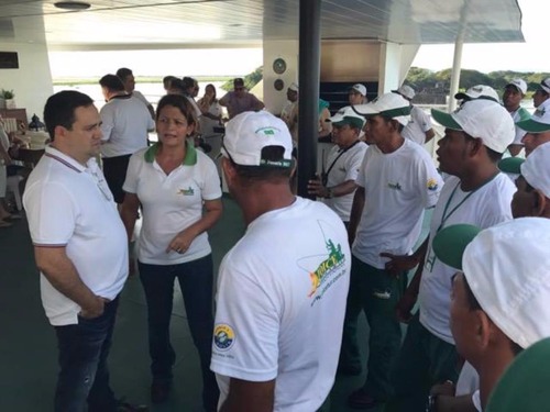 Deputado se reúne com empresários para discutir a proibição do Dourado em Corumbá Marcio Fernandes conhece o dia a dia dos profissionais na área da pesca amadora.