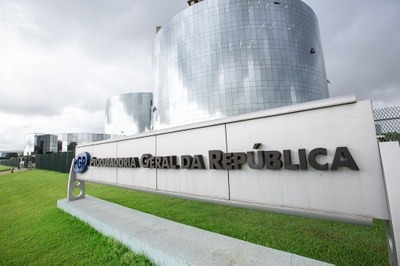 (João Américo)