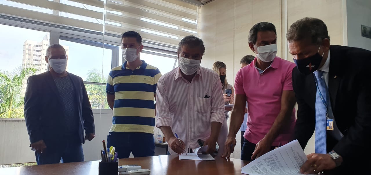 Nelsinho Trad e Simone Tebet conseguem R$ 20 milhões para Campo Grande Nelsinho Trad e Simone Tebet conseguem R$ 20 milhões para Campo Grande
