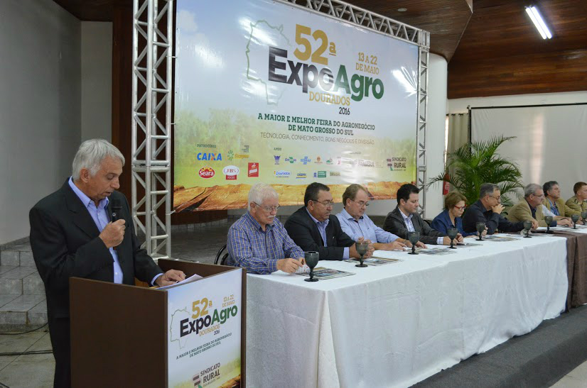 Autoridades discutem sucessos e desafios do agronegócio Presidente Lucio, durante a abertura da Expoagro2016 (Foto:Hedio Fazan