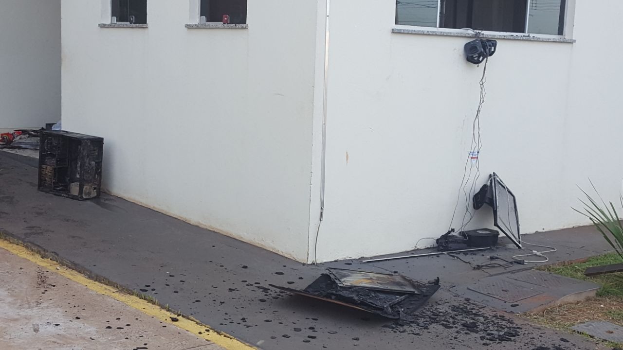 Bombeiros são mobilizados em princípio de incêndio no núcleo industrial da Capital