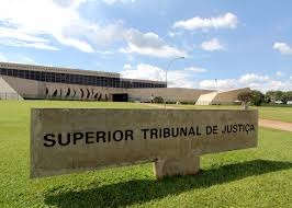 Defesa recorre ao STJ para tentar adiar depoimento de Lula ao juiz Sérgio Moro