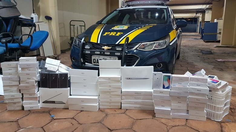 Carga de celulares e eletrônicos é apreendida em Amarok Carga de celulares e eletrônicos é apreendida em Amarok