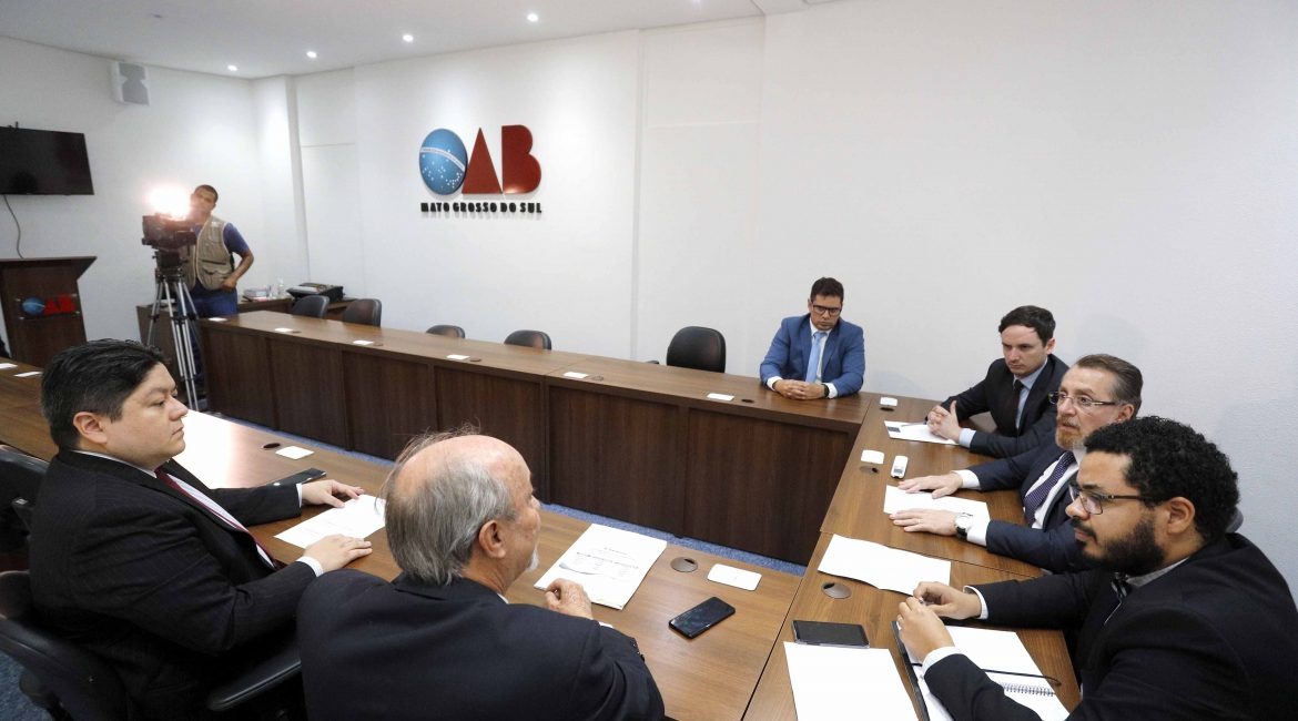 Instituições e OAB/MS reúnem para discutir o aumento do ICMS sobre combustíveis Instituições e OAB/MS reúnem para discutir o aumento do ICMS sobre combustíveis
