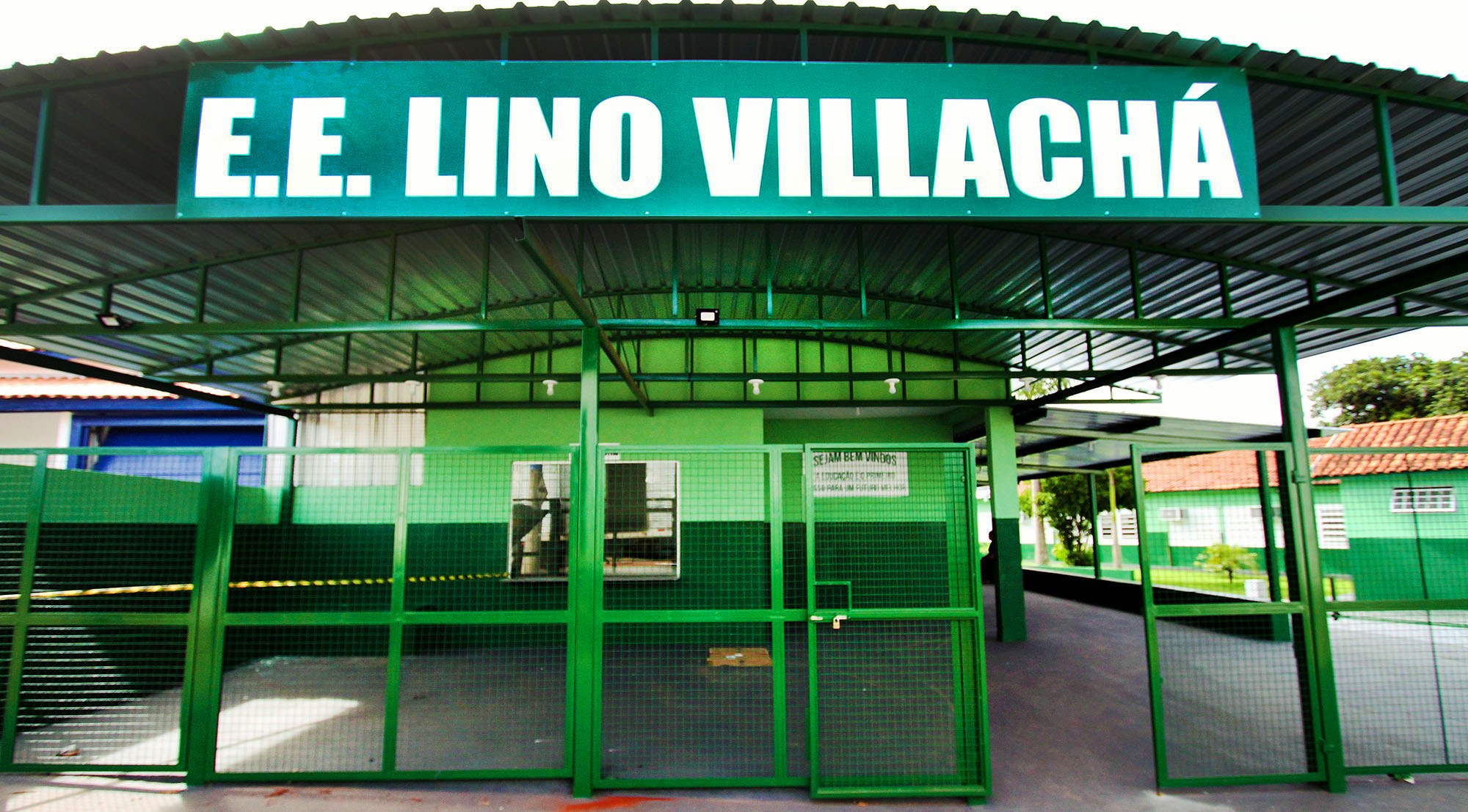 Governador entrega reforma de escola em Campo Grande Saul Schramm