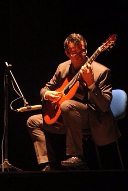 Músico Marcelo Fernandes homenageia Dilermando Reis em espetáculo que acontece no Centro de Convenções de Ponta Porã com entrada gratuita

