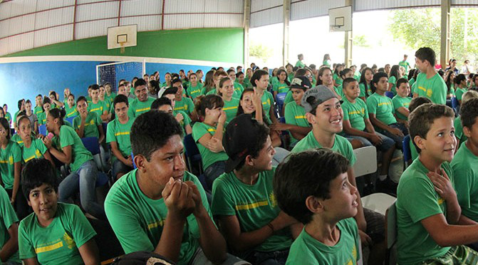 Rede Estadual volta às aulas dia 13 de fevereiro em Campo Grande; interior tem calendário opcional Rede Estadual volta às aulas dia 13 de fevereiro em Campo Grande; interior tem calendário opcional