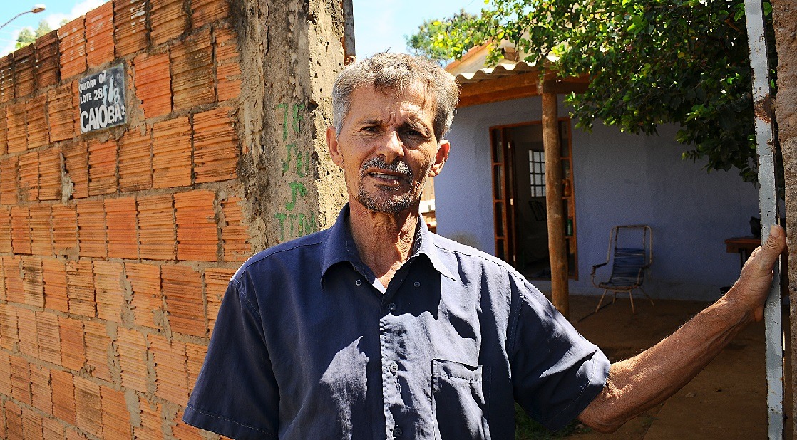 100 famílias receberão do Governo escrituras definitivas de imóveis 100 famílias receberão do Governo escrituras definitivas de imóveis