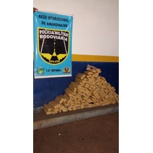 PRE apreende maconha durante fiscalização na MS-275