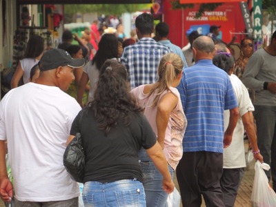 Dourados cria quase 200 novas vagas de trabalho em setembro Dourados cria quase 200 novas vagas de trabalho em setembro