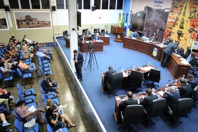 A primeira sessão extraordinária foi realizada nesta quinta-feira (15), na Casa de Leis / Foto: Thiago Morais

