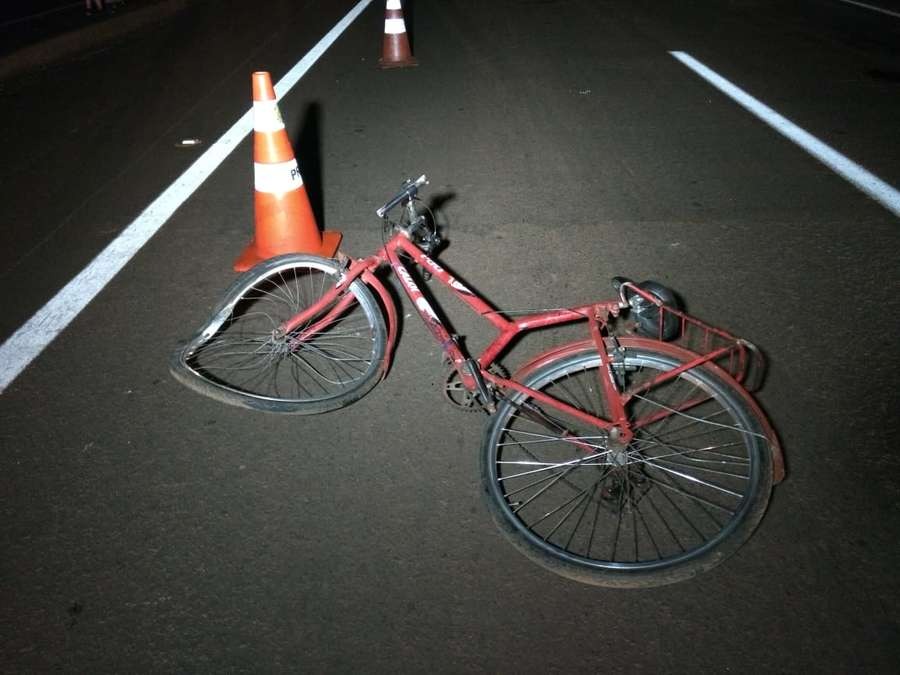 Mulher em bicicleta morre atropelada por táxi ao tentar atravessar rodovia Osvaldo Duarte/Dourados News