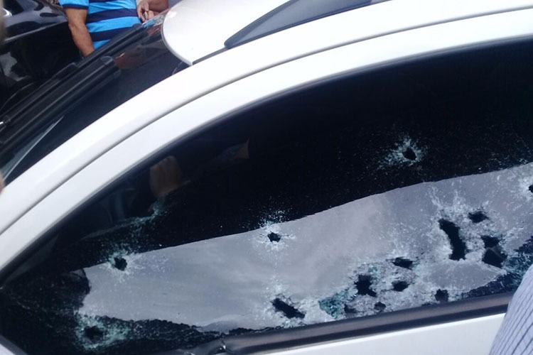 Marcas de tiros que deixaram mortos na fronteira