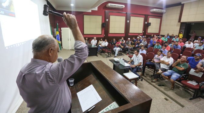 Governo ultrapassa meta e arrecada R$ 270 mil no 1° leilão do ano