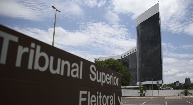 Dinheiro do Fundo Eleitoral é distribuído pelo Tribunal Superior Eleitoral
José Cruz/Agência Brasil