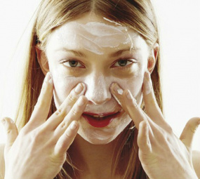 Produtos de beleza sólidos são ideais para manter a beleza nos dias quentes Produtos de beleza sólidos são ideais para manter a beleza nos dias quentes