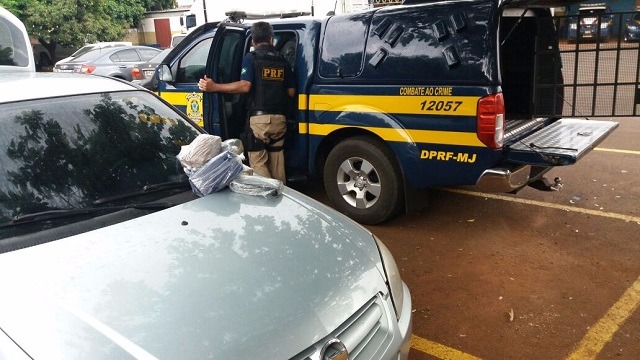 Polícia encontra 8kg de cocaína escondidas em tanque de combustível