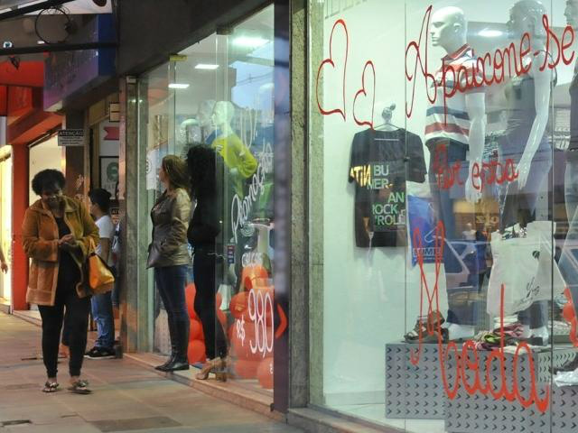 Quem vai às compras no Dia dos Namorados deve gastar até R$ 200 Dia dos Namorados será comemorado daqui a duas semanas. (Foto: Alcides Neto)