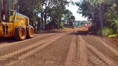 Prefeitura inicia pavimentação e abertura de novo acesso á universidade Prefeitura inicia pavimentação e abertura de novo acesso á universidade