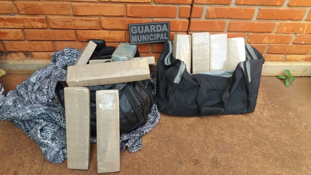 Homem é preso com duas mochilas contendo maconha em terminal rodoviário Osvaldo Duarte/Ddos News