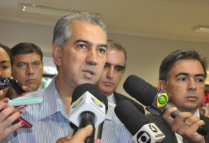 Reinaldo diz que obra continua, mas não há como prever data para conclusão do Aquário (Foto: Marcelo Calazans)