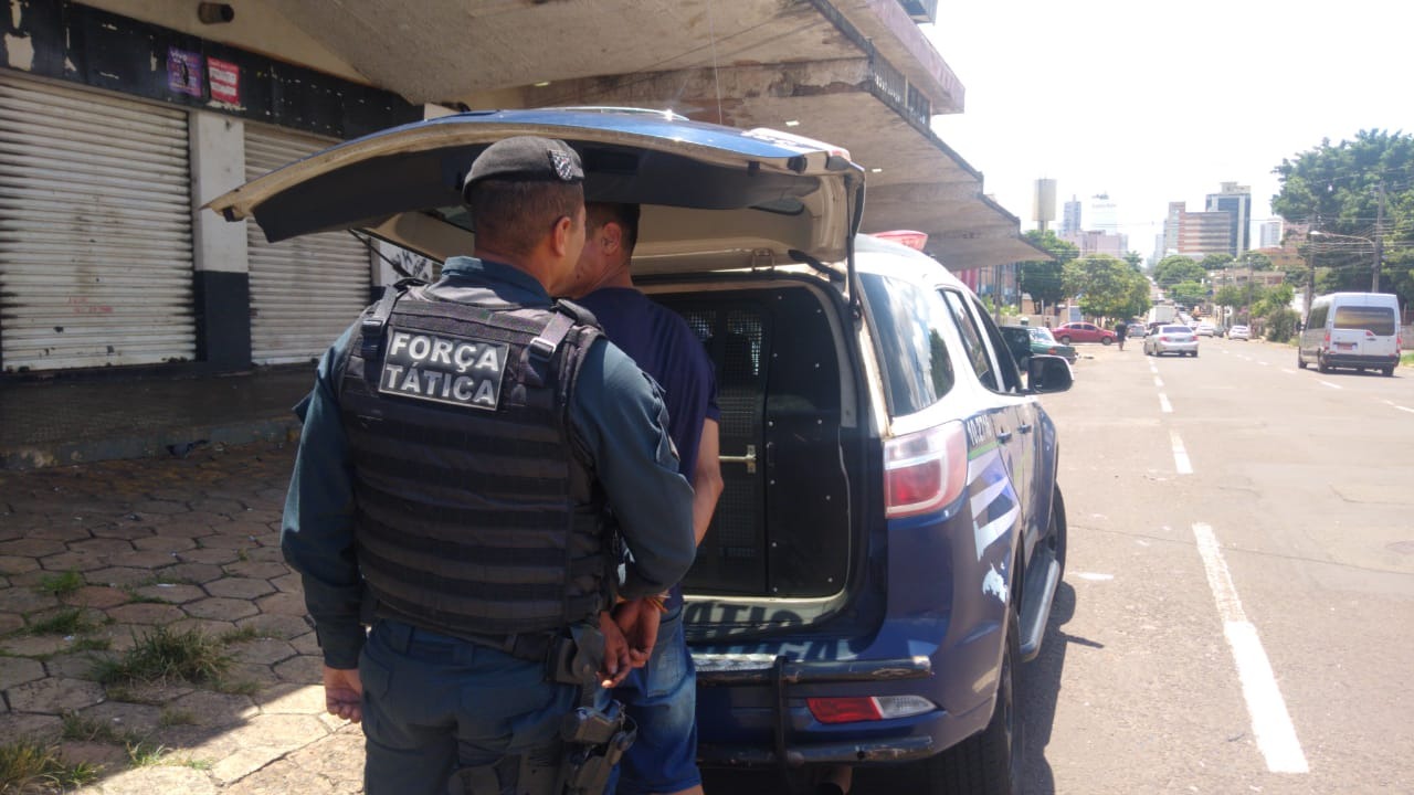 Três homens com mandado de prisão são identificados no centro de Campo Grande