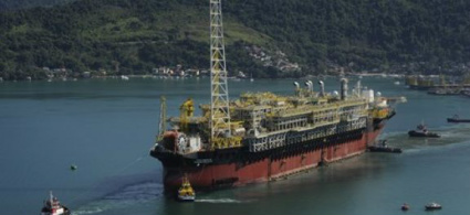 PF vai investigar causas do acidente em navio-plataforma PF vai investigar causas do acidente em navio-plataforma