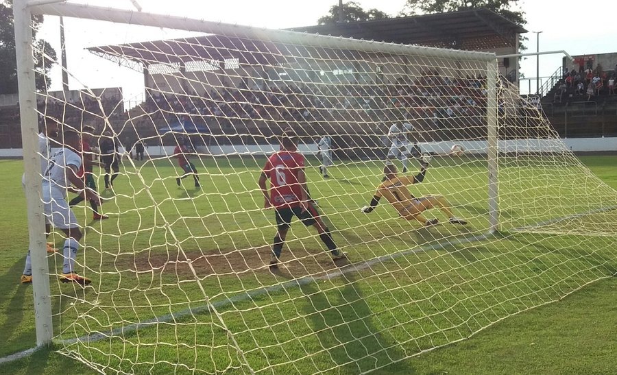 Operário consegue segunda vitória no campeonato contra o Cene no Andradão Nyelder Rodrigues/MS Esporte Clube