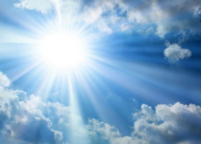 Domingo é de sol a pancadas de chuva em todas as regiões