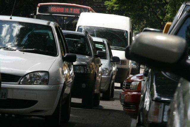IPVA 2017: pagamento à vista com desconto ou 1ª parcela vencem dia 31 de janeiro IPVA 2017 (Divulgação)