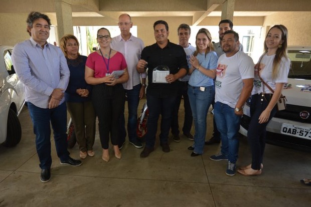 Secretarias de Ponta Porã recebem veículos novos