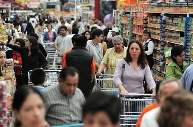 Intenção de consumo das famílias cresce 0,6% em agosto Intenção de consumo das famílias cresce 0,6% em agosto
