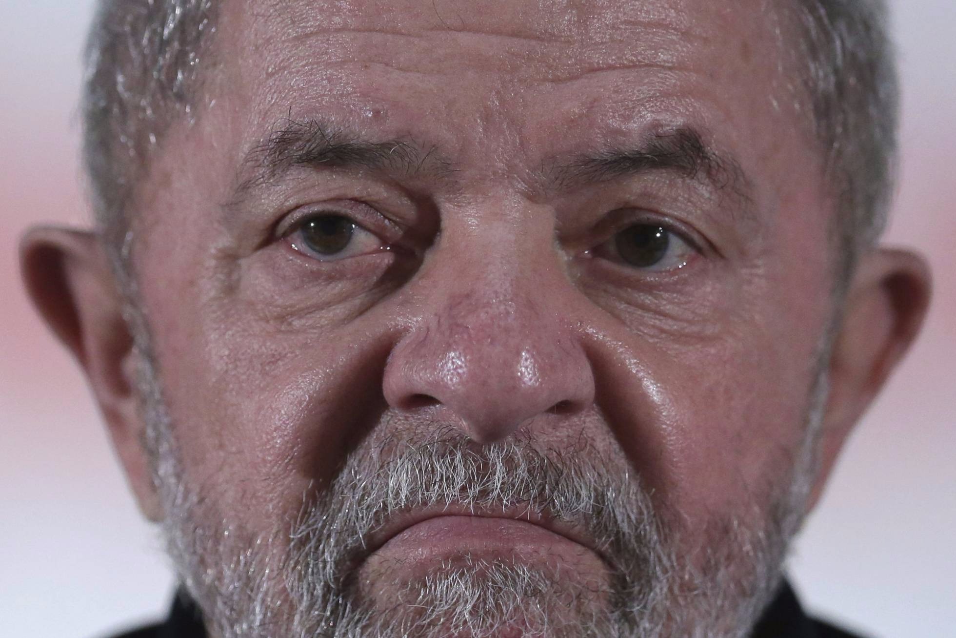 Delações de marqueteiros e Palocci põem Lula e o PT em abismo político O ex-presidente Lula E.PERES - AP