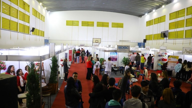 Feira Mulheres Empreendedoras capacita e oferece oportunidade de negócios (PMCG)
