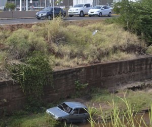 Apesar do susto, motorista não precisou de atendimento - PAULO RIBAS