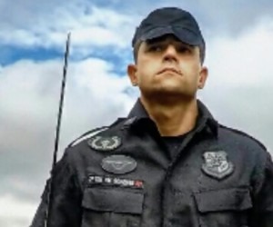 Tenente do Bope morre após levar tiro em confronto com suspeitos de assalto a banco Carlos Henrique Scheifer, tenente do Bope, foi baleado e morreu - Polícia Militar de MT/ Divulgação