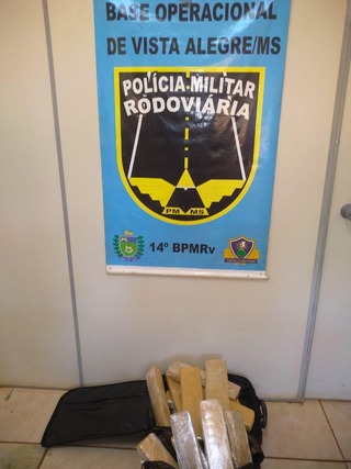 Adolescente é apreendido com 26 kg de maconha em ônibus na MS-164