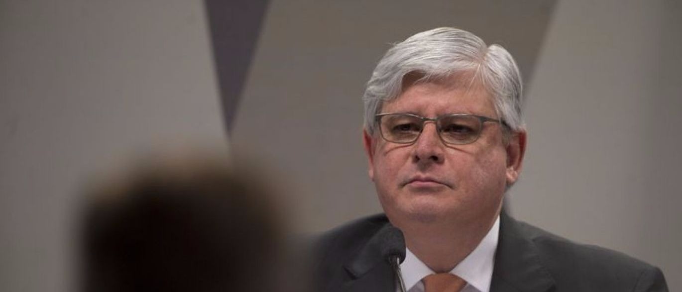 ‘Não adianta esconder bens ou valores fora do Brasil’, diz Janot