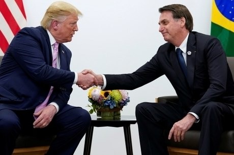 Embaixada dos EUA reafirma apoio ao Brasil na OCDE Trump firmou apoio a entrada do Brasil na OCDE em março
Kevin Lamarque/Reuters