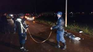 Acidente ocorreu na noite desta segunda-feira em Dourados - Fotos: Osvaldo Duarte
