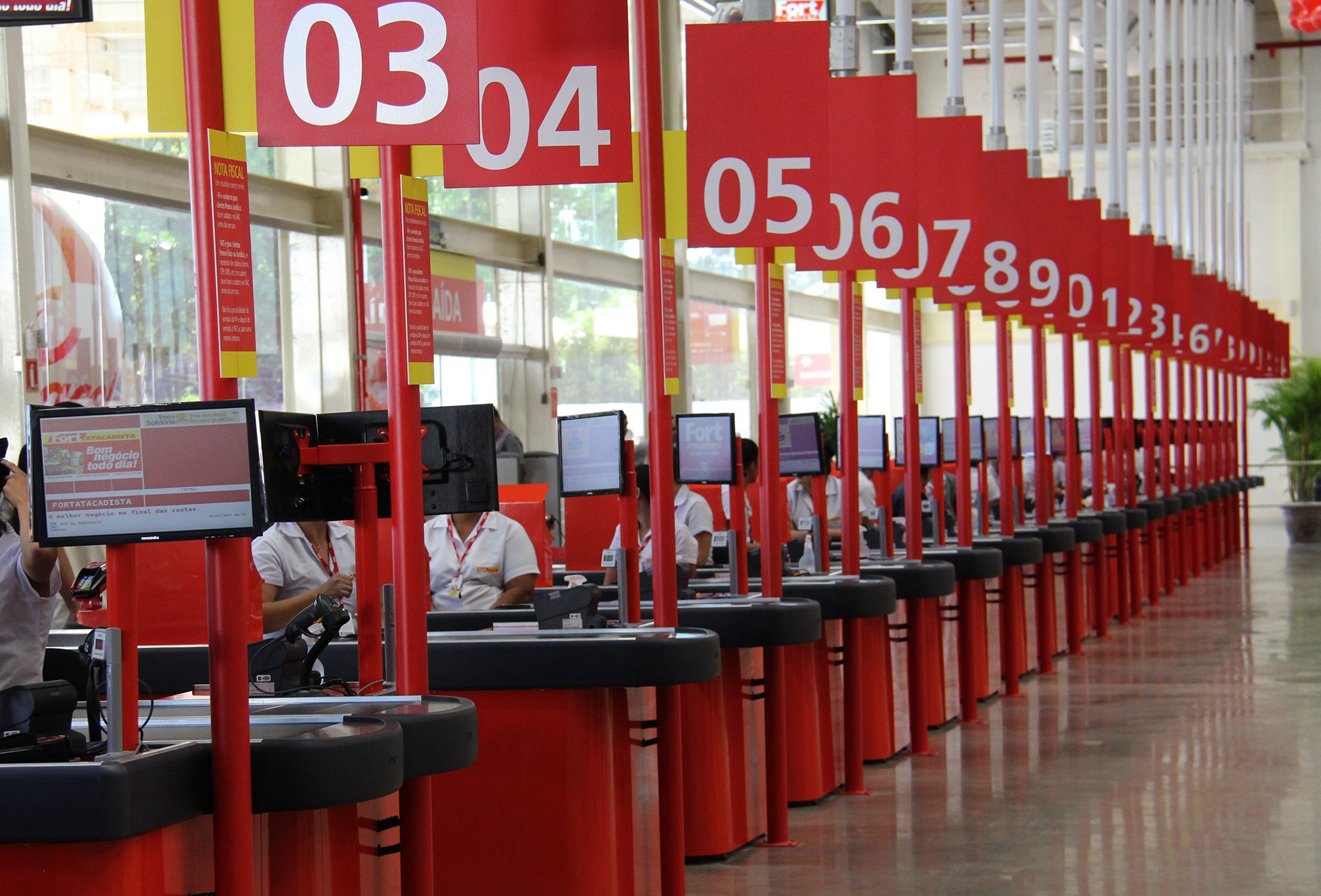 ICMS menor para produtos comercializados por atacadistas deve beneficiar também setor varejista
