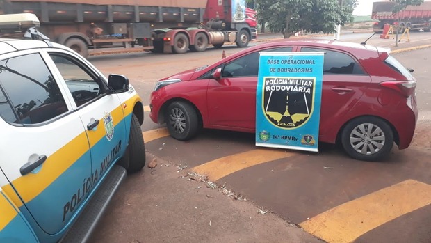 Veículo roubado na Bahia é recuperado pela PMR na MS-379