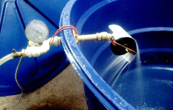 Brasileiros criam sistema que transforma caixa d’água em miniusina hidrelétrica Foto: Reprodução