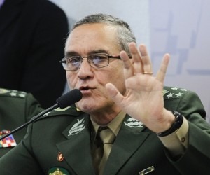 Comandante se diz preocupado com militares em ações de segurança pública O comandante do Exército, general Eduardo Dias da Costa Villas Bôas - Geraldo Magela/Agência Senado